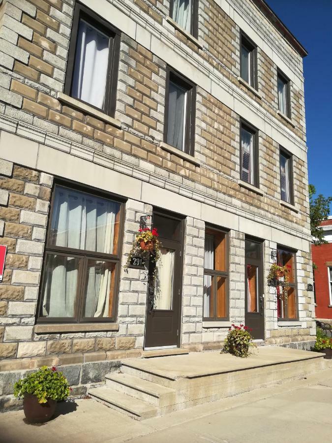 Vieux-Old Farnham Appart-Condotel Luaran gambar
